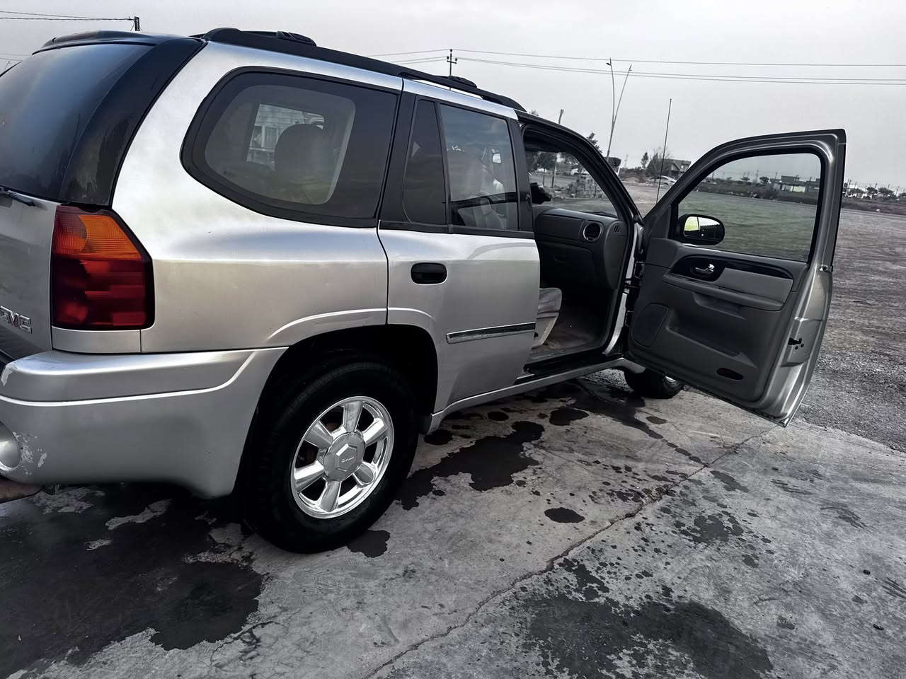 انفوي. جمسي ٢٠٠٧ رقم سليمانيه بسمي. السونار  مرفق وية الصور. كاملة مكملة للمراوس او البيع  السعر ٨٠ او بيهة مجال رقم الهاتف ***********
