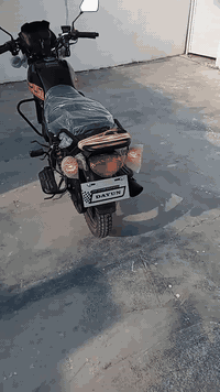 سلام عليكم دراجة دايوان جبلي موديل 2026 دراجة زيرو دراجة مرقمة رقم أربيل السعر 3 ملايين الاستفسار اكثر اتصال على هذه الرقم *********** يلي مو شراي لا يتصل
