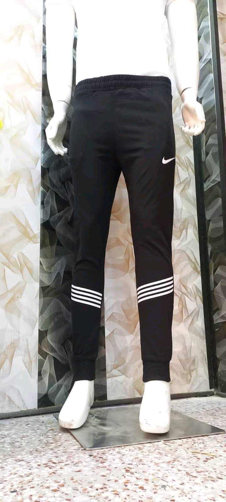 متوفر بجامة تركي صيفي خفيف
القياسات S/M/L/XL/XXL
سعر القطعة 8 الف قطعتين 15 الف
متوفر توصيل بغداد والمحافظات 5 الف
للطلب ***********
