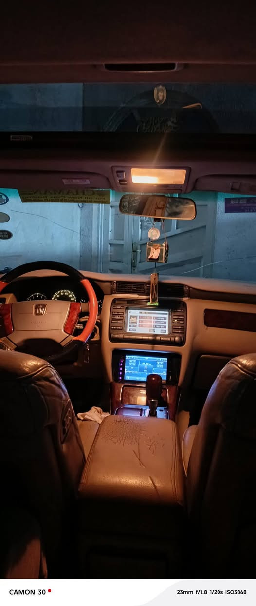 السلام عليكم سيارة ملكه فول مواصفات ٤دكم  تنته  سيارة كرستال أصل تبريد أمامي خلفي ثلاجه دواخل جلد محرك 3000بطل أسود وكثر تفاصيل عل خاص مكاني بصره القرنه


**إذا كنت صاحب هذا الإعلان وتريد حذفه لأي سبب، رجاءا أرسل رسالة إلى الدعم الفني**