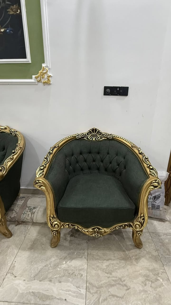 سلام عليكم تخم ملكي اخو الجديد ما متواجد اتصال ع رقم *********** سعر 800 وبي مجال قليل بابل مركز
