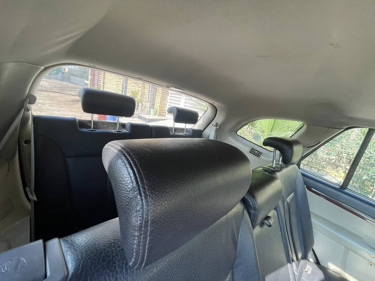 سنتافي ٢٠٠٩ خليجي بيهه صبغ جاملغ امامي بدون ضربه السياره خير من الله حداديه نظيفه سبعه راكب تبريد ثلث قطع غرفتهه كلش نظيفه السعر ١١٠
***********
