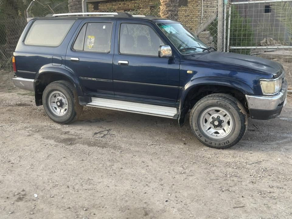 سلام عليكم ورحمة الله وبركاته 
سيارة TOYOTA لاينر موديل 92سنويا لل٢٧رقم كركوك خصوصي عندي بيها وكاله عامه ام باركود تريد تحويل تريد وكاله مكينه وكير كاز هيونداي كهربائيات سلف داينمو اناره كامله داخل وخارج جام كهربائي بيها مكينه كايمه تبخر سياره تمشي ومكينه صافيه بم ونزول وحماوه كله طبيعي بيها تخم تاير ويل كب غرفه نظيفه جاهزه سياره من كلشي بس مكينتها كايمه /سعر ٤٠وبيها مجال 
رقم تلفون ***********
***********
