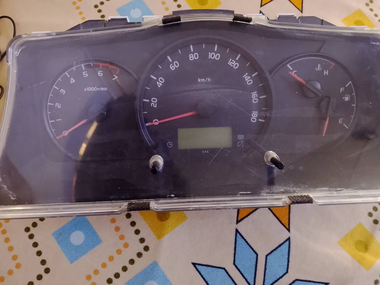 ساعه دشبول هايسه لبيع سعره 100
***********
