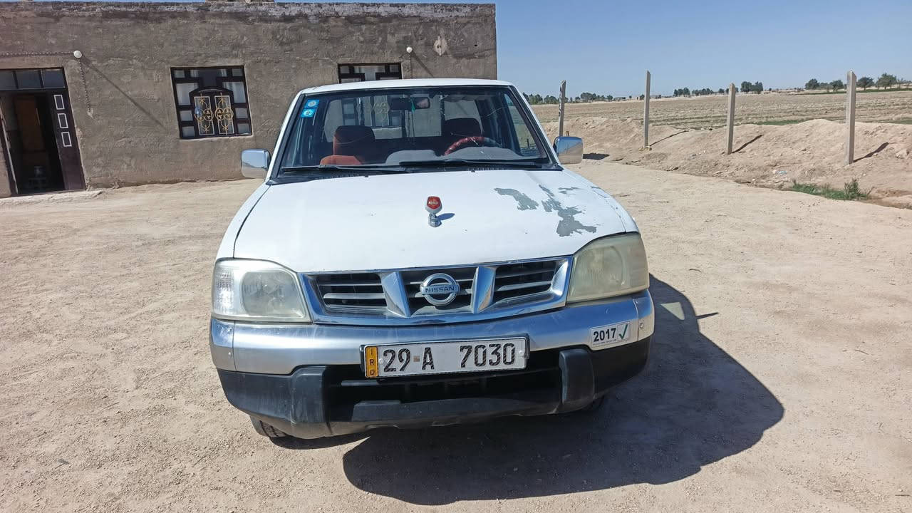 سلام عليكم نيسان للبيع موديل 2013 مكان النجف 
للستفسار الاتصال على الرقم
***********
