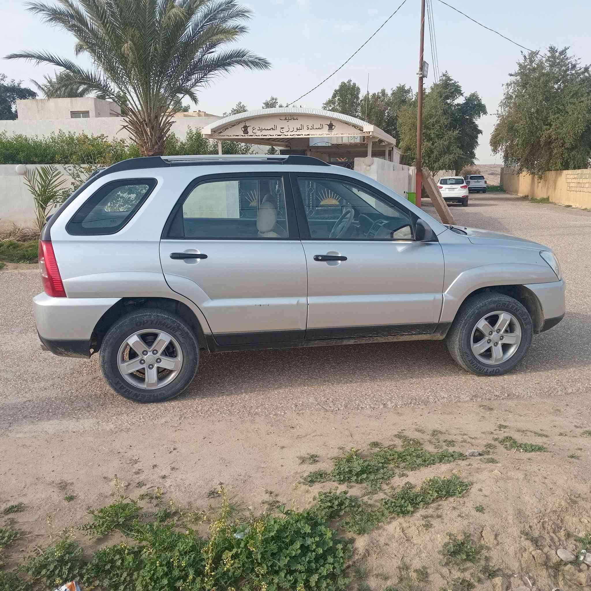 للبيع كيا اسبورتج ٢٠٠٩ خليجيه بدون اي ضرر رقم انكليزي بأسمي هزه براد جديد تحويل ثاني يوم مكان السياره ديالى دلي عباس السعر 129 وبيهه مجال 
رقم ***********
