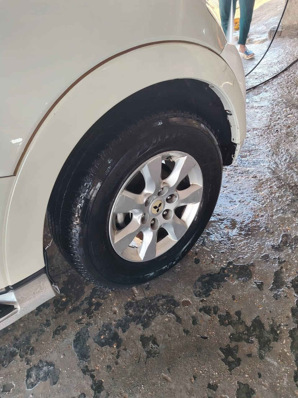 باجيرو١٥حبتور فول مواصفات جاهزه حداديه تبريد رقم بغداد بيه شويه صبغ بجاملغ السعر ١٢٠متوازي ع فلوس***********
