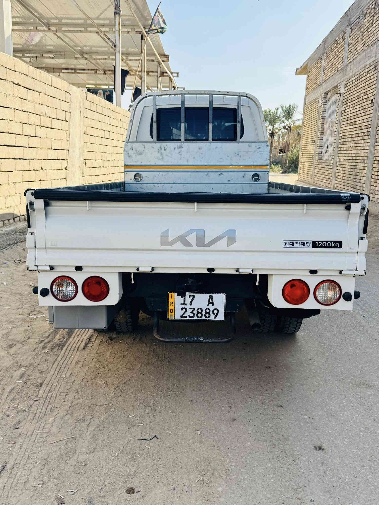 يالله سلام عليكم للبيع كيه فحل مسكر مديل22شكل23 جديده بمعنى الكلمه وضع شركه دبلو فول مواصفات جاهزه من كلشي سنويه جديده حداده جديده تايرات كهربائيات كلها جاهزه تحويل موجود ثاني يوم رقم قادسيه المكان/البصره قضاء المدينه بني منصور 
للاستفسار ع الرقم/‭0780 903 3962‬
