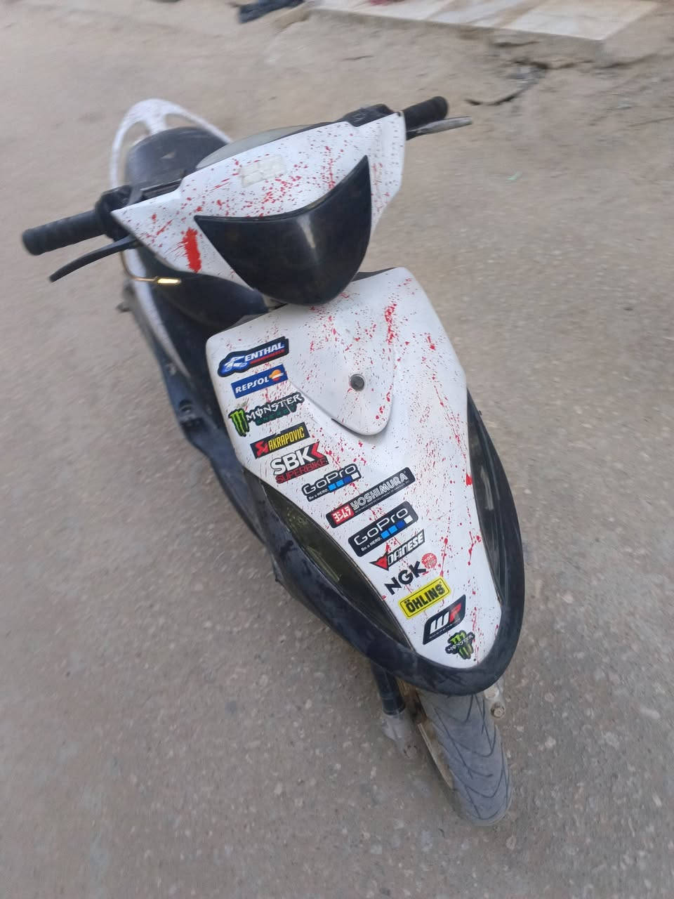 كربلاء المقدسة 
دراجه ماكس عدله للبيع السعر 550 وبيها مجال دراجه نضيفه ومرتبه مكاتبه مباشره احوله اب اسمك العنوان يم فندق البارون *********** قيم واخذ
