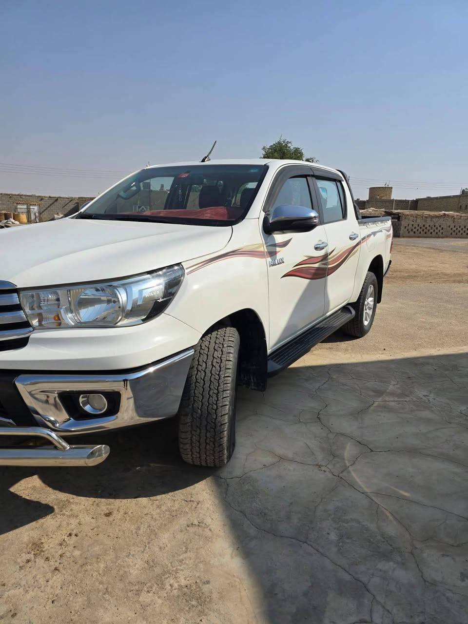 فور ويل 2020 للبيع
كويتي رقم ميسان سنويه 2028
گير عادي  
تحكم ستيرن  شاشه بلاد شاحن واير ليس
ماشيه 190الف 
***********
***********
