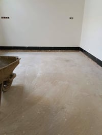 تنضيف البيوت من الانقاض للاستفسار الاتصال ع رقم 07718619910