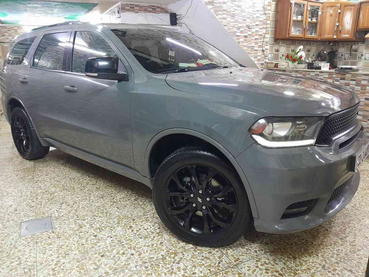 للبيع دورنكو موديل ٢٠ مكفوله كفاله
عامه المواصفات فول 
فتحة سقف 
بصمة تشغيل تشغيل عن بعد 
 كشن كهرب 
كشن جلد 
كشن خزن 
شفتات استيرن 
تحكم استيرن
صندوك كهرب  
توقف ذاتي 
نضام ايكو 
كاميره دواره 
مري كهرب 
حساس أمامي وخلفي 
رادار جانبي 
محرك ٣٦٠٠
تحديد مسار 
نقطه عميه 
ليت زينون عالي وناصي اصلي 
لون اسمنتي
وبعد بيه اهويه مواصفات 
رقم اربيل وبسمي فحص وهزه جديد مكان السياره موصل وهذا رقمي *********** ***********  السياره وكالة هارلم
