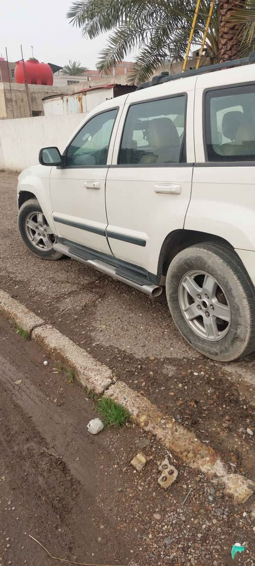 جيب لاريدو رقم ديالى مميز باسمي مديل 2009 حادثه جاملغ وبنيد السعر ٧٨ وبيها مجال التصال على الرقم *********** بغداد, العراق
