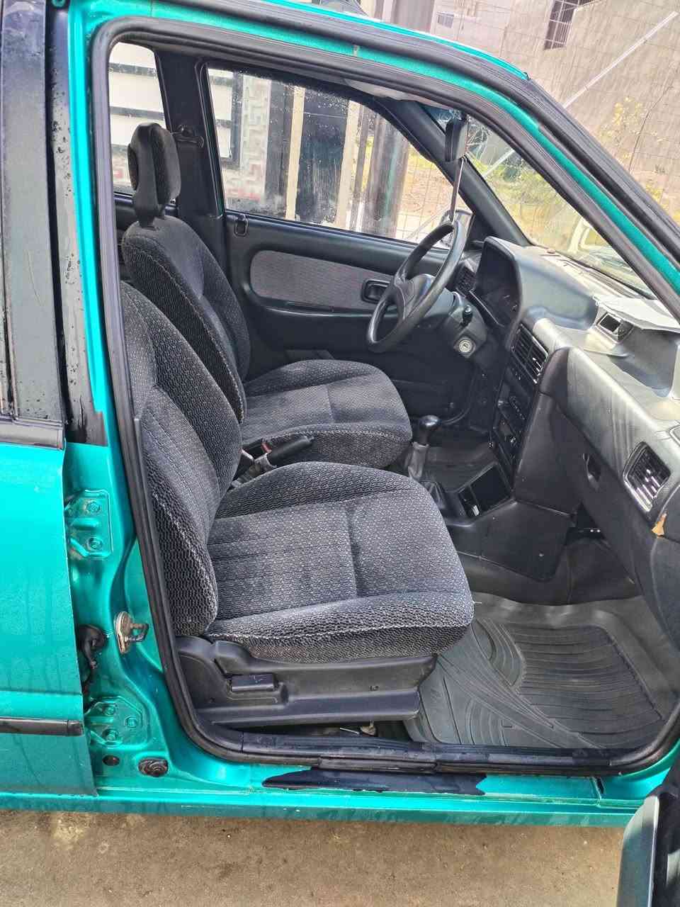 سيارة هونداي بوني موديل ١٩٩٤ صندوق مكينة ابرتون المرغوب٠ الموصفات تبريد بيها اصلي تدفي قفل مركزي باور استيرن بطارية جديدة اطارات طخم جديد جمات كهرب السنوية ابسمي عظم كوبن بنزين بها السعر ٣٧ وبيها مجال بسيط الاتصال ***********
