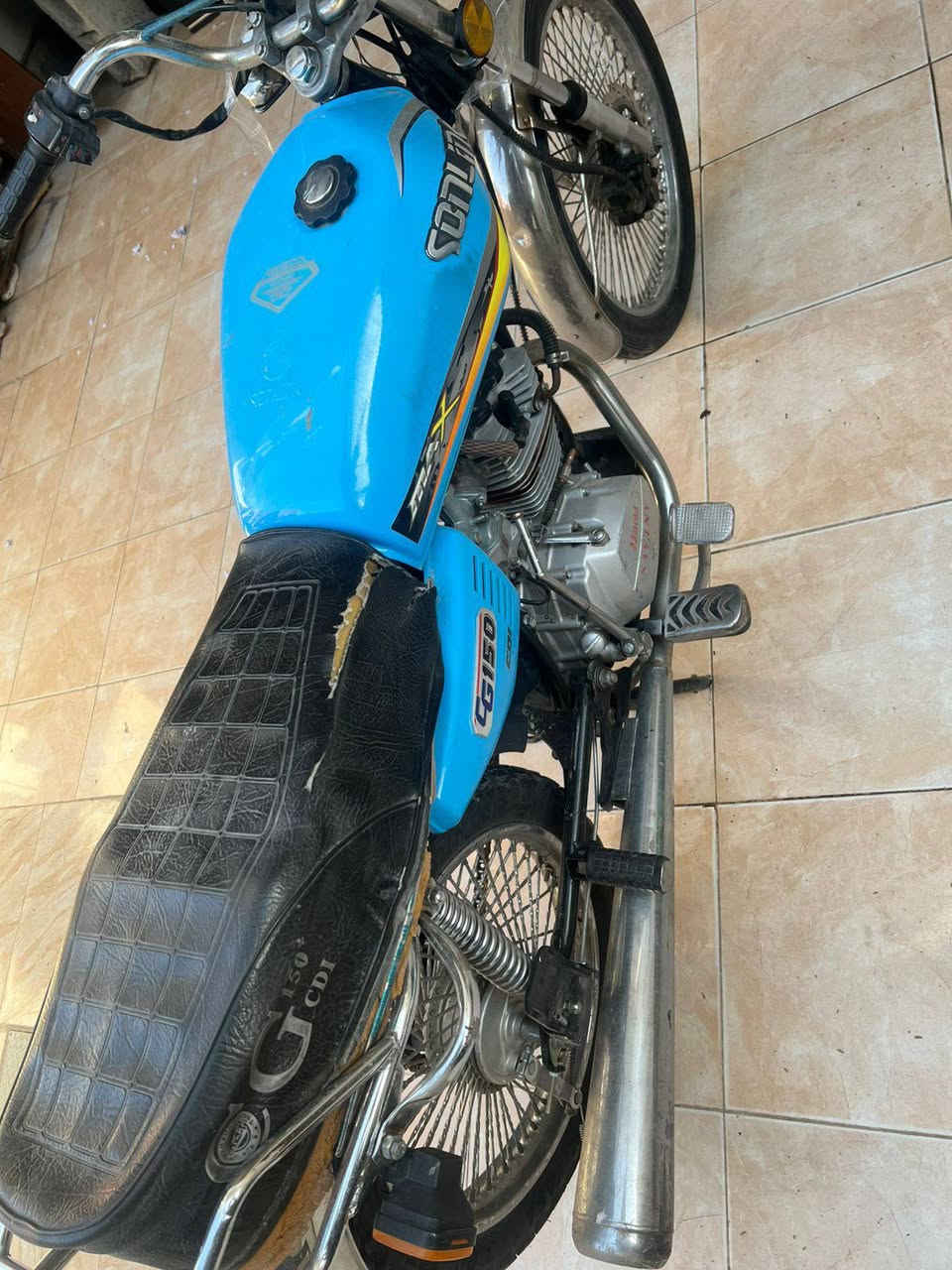 سلام عليكم ورحمة الله وبركاته دراجه للبيع نضيفه نشاط خير من الله خمسه كير محرك كير مكفول موديل ٢٠ بدون منفيس اكفلك اياها من سرقه ومن كل نواحي دراجه ساخت إيراني سيفان درجه اولى ادفع سعر عجبني اكتبلك تم وهاذا رقم وتساب راسلني وتدلل ***********
