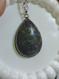 قلادة • حجر القنداش • مخطوط آيات