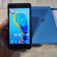 ٨ رام • ١٢٨ ذاكرة • اندرويد ١٠