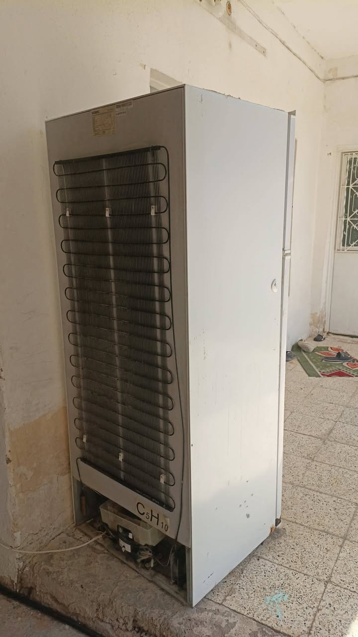 اغراض مستخدمه للبيع بسعار مناسبه
رقم صاحب الاغراض‏‪***********‬‏
