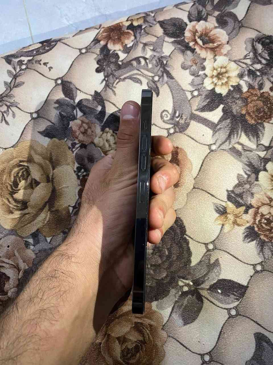 للبيع فقط
13 برو ماكس 

جهاز نظيف وشرط ما مفتوح وحاسبة نورمال بدون غراض 

ذاكرة 256 

بطارية  8‎0%

تك سيم 

نموذج M

نظافة 90‎%‎

شراي تعال خاص او اتصل 

***********

واتساب مفتوح 

سعرو  720
