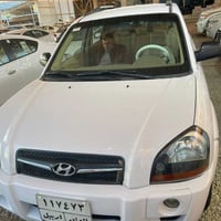 توكسان • ٢٠٠٩ • مكفولة