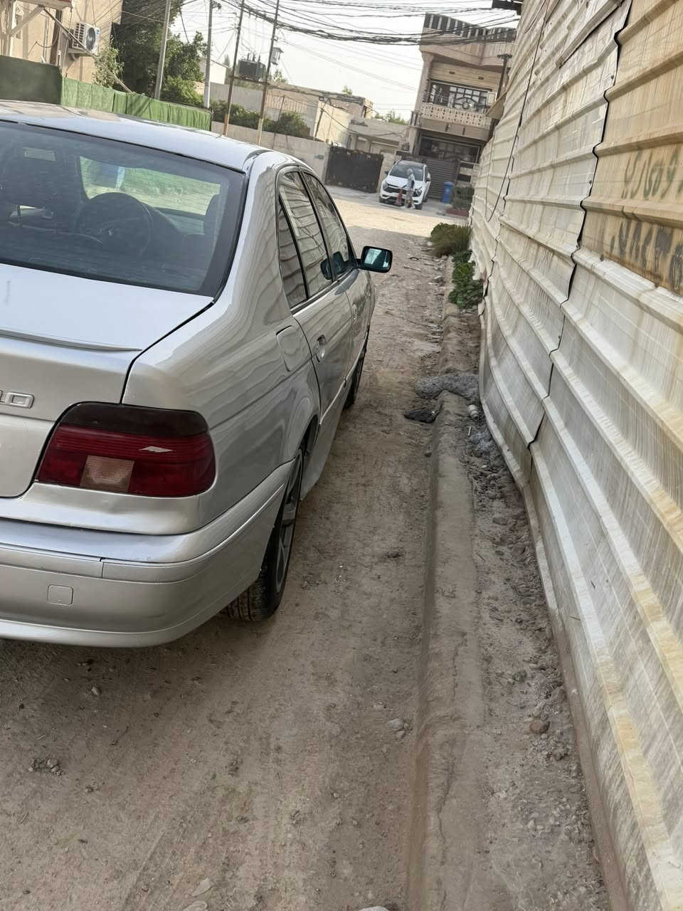 السلام عليكم صقر ٢٠٠١. اصولية رقم بغداد. بس صاحبهه ماندلة اكاتبك سرقة وعشاير وقانون  واشارة حجز  السيارة كير. عادي. مكينه دبل فانوص. المرغوب.  مصبوغة عام للجمالية مكانهه بغداد  بيهه نواقص بسيطة.  بيع او. مراوس.  رايدهه ب ٣٤. ***********
