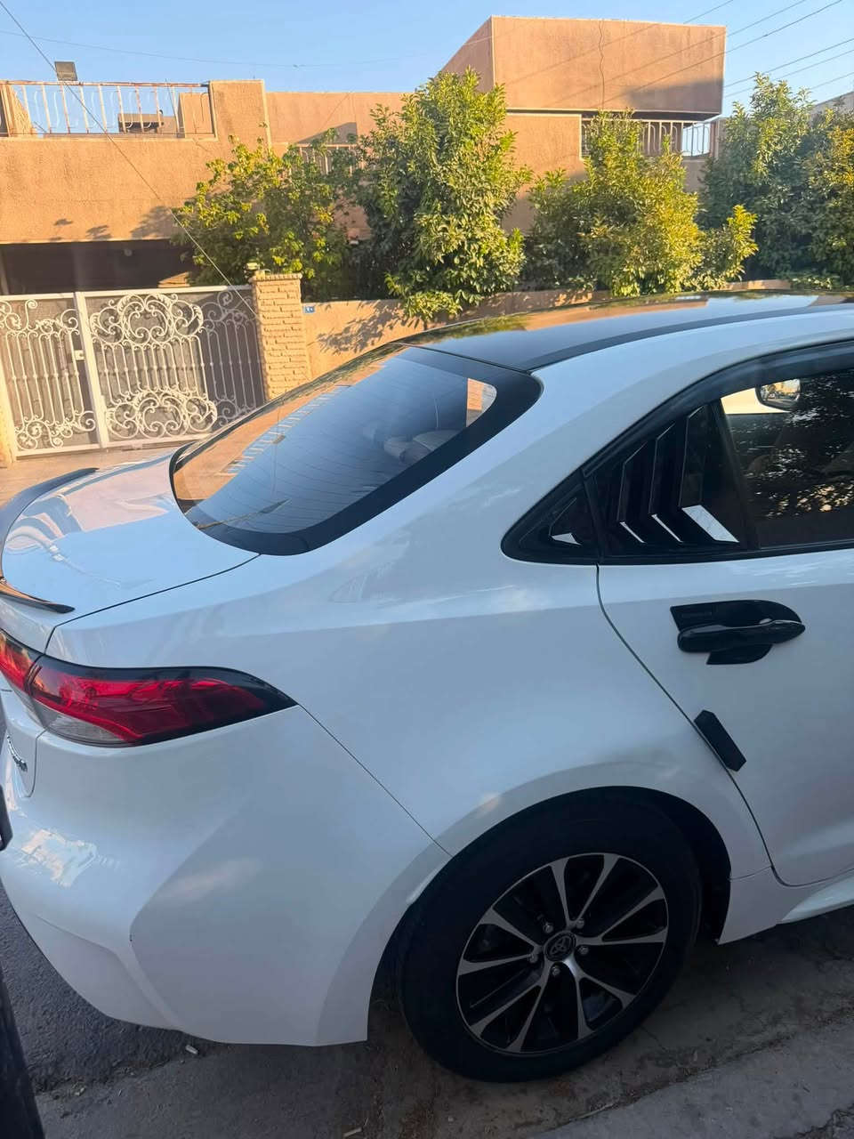 كورلا م2024
ماشيه 43
طخه جاملغ خلفي فقط 4اصابع 
السعر 143

+964 776 577 3595
