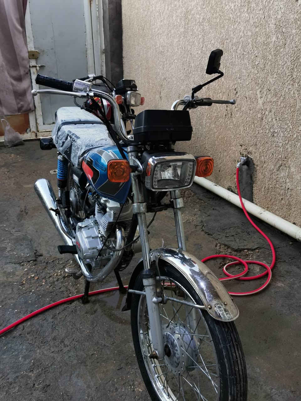 سلام عليكم دراجه اربعه كير اوراق اصولي محرك رابيدو اصلي موديل ٢٢ وشاصي ١٨  كهربائيات كلهه شغاله الداجه يرادلهه ترتيب بسيط كلش مثل صفاحيات وسوبايه المحرك شرط انطيكيا اخرس شلعه ومعدل وفصله مكاني كربلاء طريق النجف عامود 1233 قرب جامعه العميد السعر 650 وبيهه مجال اللاستفسار ***********
