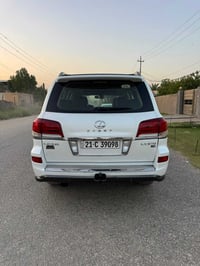 لكزز 2014/  5700  مكفوله  السعر تعال وخاص وبيك خير وتدلل (07719527213