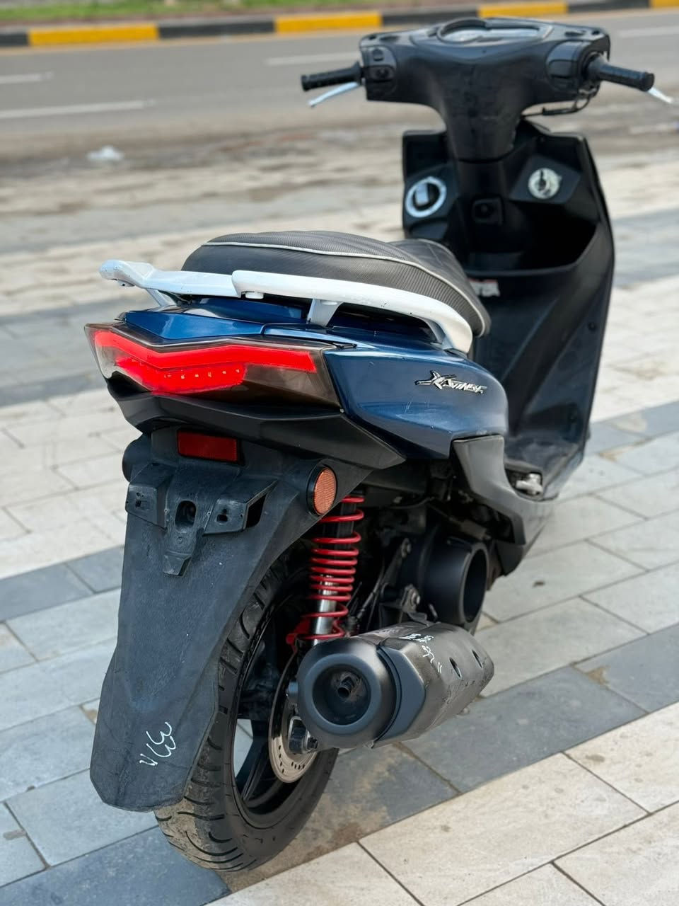 السلام عليكم سكنس شمعه حديث ياباني قبق نفخ. ستان كهربائي فول مكفوله كفاله عامه  مال رمبه مكينه  لوك برغي ممفتوح بيه كفر اصلي دراجه تتعب تكول جديده مال جناي فول ماشيه 62  حقيقي السعر مليون و 150 وبيه مجال العنوان بغداد الهاتف ***********  اتصل وبيك خير ودلل
