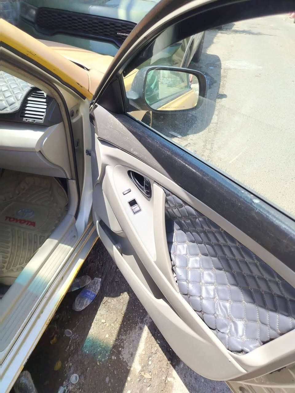 كامري موديل ٢٠٠٨
باسمي سنوية جديدة رقم انكليزي 

محرك ٢٤٠٠

اريدها ب٧٢ وبيها مجال حك الجيه 

اكو صور دعاميتها جانت سودة من سويتلها هزة صبغتها صفره فقط الدعاميه مثل ما موضح بالصور .

تراهم مراوس بالنترا أو فورتي ٢٠١٠ وفوك وحسب الاتفاق

***********
