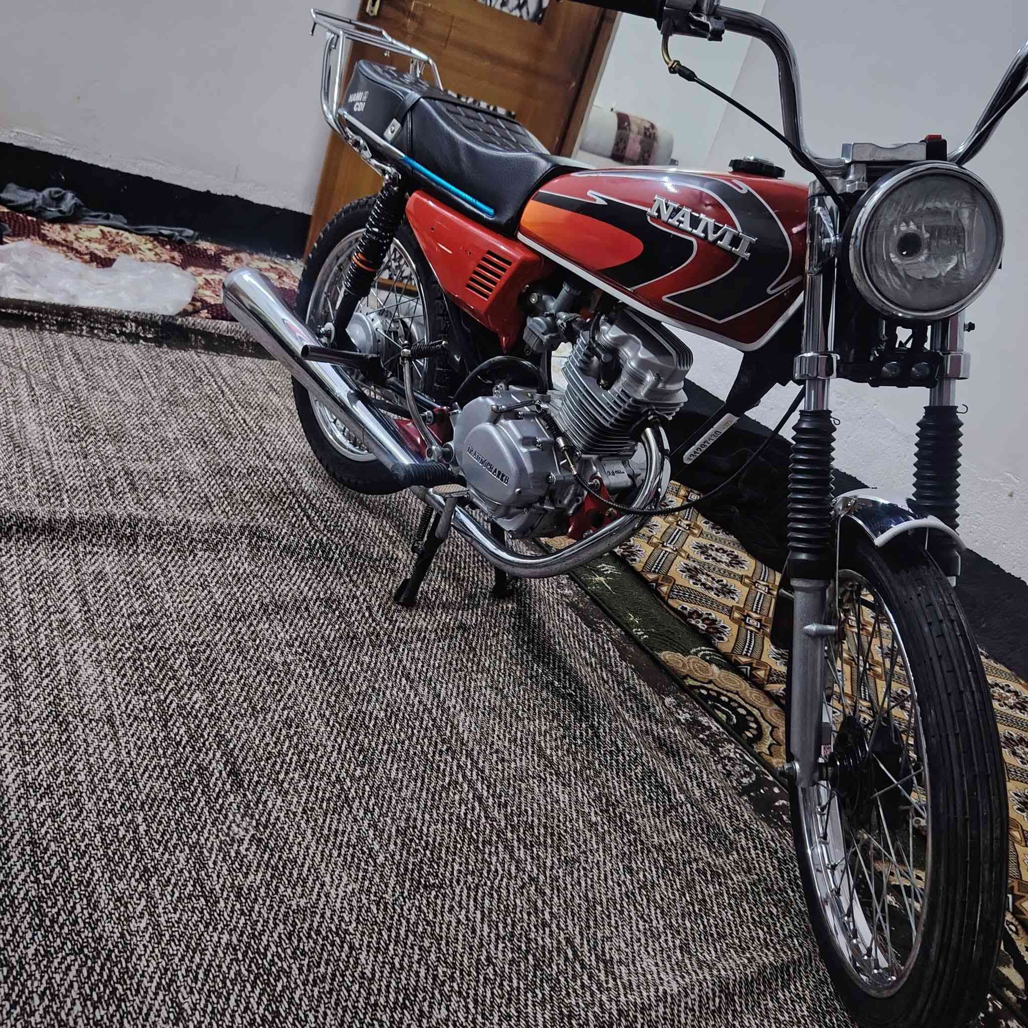 السلام عليكم دراجه اربعه كير ارشا شاصي 20 وغراض 24 اوراق اصولي اصولي دراجه تعمير جديد حلوه ومرتبه السعر 550 وبيه مجال المكان كربلاء طوريج ام روايه رقم الهاتف ***********
