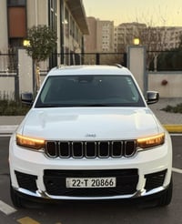 جراند شيروكي • ٢٠٢١ • ٣٧٠٠٠