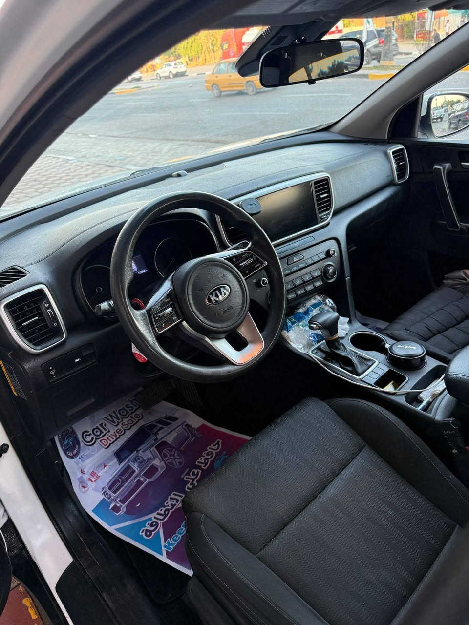 السلام عليكم بيع فقط اسبورتج موديل ٢٢ وارد أمريكي
 محركه ٢٤٠٠ السياره مكفوله من الصبغ حادثه موضح بلصور ماشيه ٧٠ الف مايل شاشة ورادار توقف ذاتي تحديد مسار 
رقمه اربيل تحويل ثاني يوم رقم الهاتف *********** العنوان بغداد
