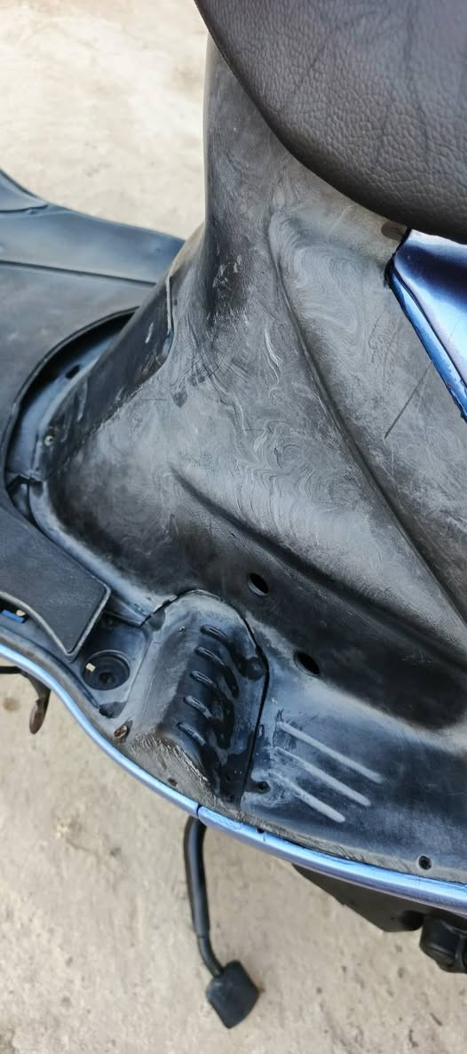 السلام عليكم دراجه فراشه للبيع ماكينه ماكس على الفحص ما مفتوحه كهربات  شغاله سلف هندر  دراجه كل نقص مابيها شلعته حلوه السعر ب 525 مكلف ب نشر الرقم ‏‪***********‬‏
