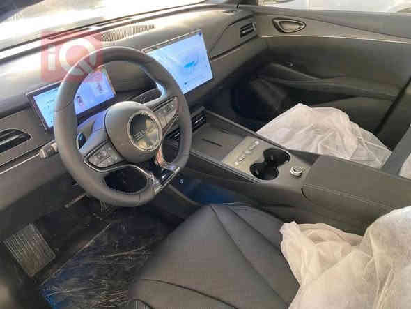 سيل 6 
من BYD
فول مواصفات اسيتيشن
قطعه وحيده 
***********
