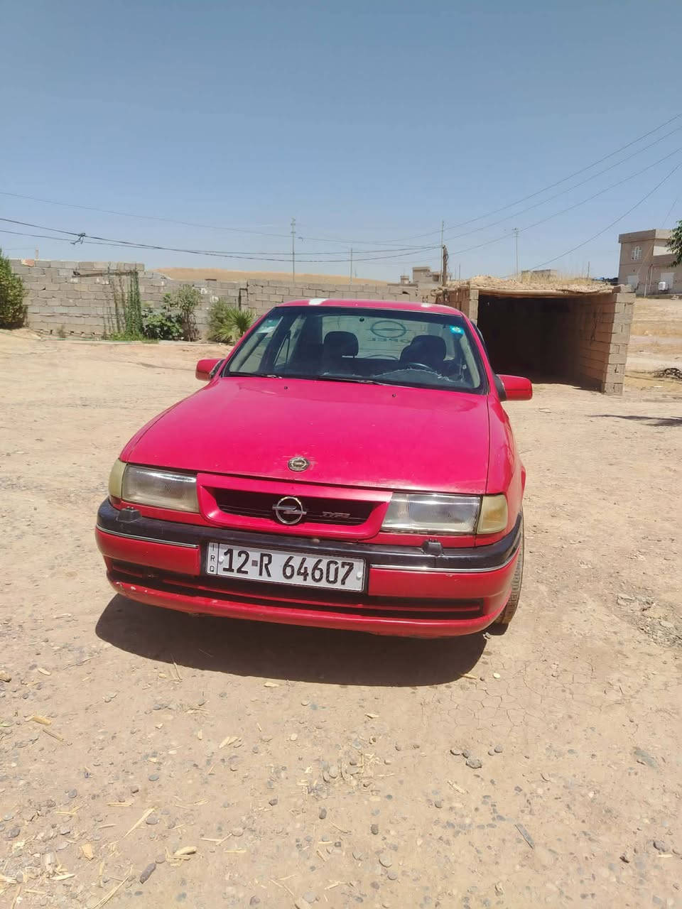للبيع اوبل فكترا 

*التفاصيل:*  
- *الموديل*: 1992  
- *اللون*: احمر  
- *المحرك*: 1.8  
- *الرقم*: جديد  
- *المكان*: قاطع السبعاويين - قرية كوديله  
- *السعر*: 40 ورقة وبيه مجال للشراي  

*ملاحظات*: سيارة نضيفة، .  

*:موبايل *:***********
