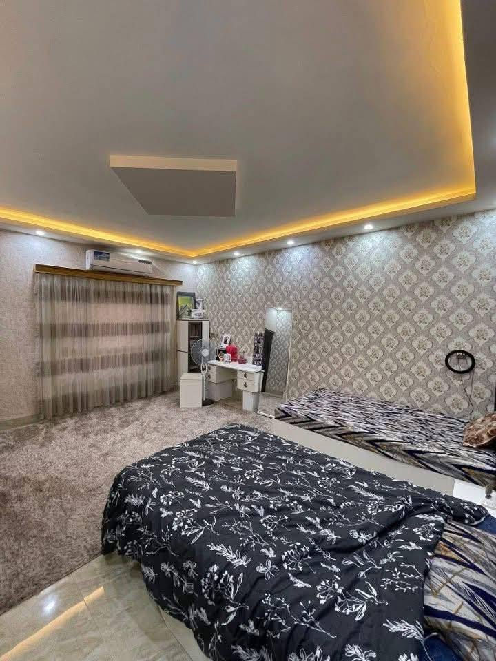 دار للبيع بناء حديث جداً راقي لأصحاب التميز والرفاهية

#المساحة :-  300متر     #طابو ملك صرف 

الموقع :- دوميز بداية دوميز خلف التجاري 

 #طابقين يحتوي على 5 غرف نوم +استقبال كبير +حديقة كبيره + كراج سياره + مطبخ عدد 2 + هول داخلي 2 + مجمع صحيات عدد 2 + مخزن عدد 2 .

#السعر مناسب .. للاستفسار مراجعة الشركة او الاتصال 

/ العرض حصراً لدى شركة الجوهرة للتطوير العقاري 

📞 للاستفسار الاتصال ***********

———————————————————
  📍 موقع مميز ✔️
🏡 راحة، خصوصية، وفخامة ✔️
💰 والسعر؟ أكثر من مناسب!

***********📞
 —————————————————————
 بأمكانكم عرض عقارتكم لدينا سواء كانت #بيــع أو #إيجــار أو #أستثـمار ‌

شركة الجوهرة  للاستثمار والتطوير العقاري للإستفسار يمكنكم مراسلة الصفحة او الواتساب او الاتصال بالرقم 

***********📞

عنوان الشركة 📍

 ( كركوك _ حي عدن _مجاور الجنسية الجديدة _عمارة البحرين  )
