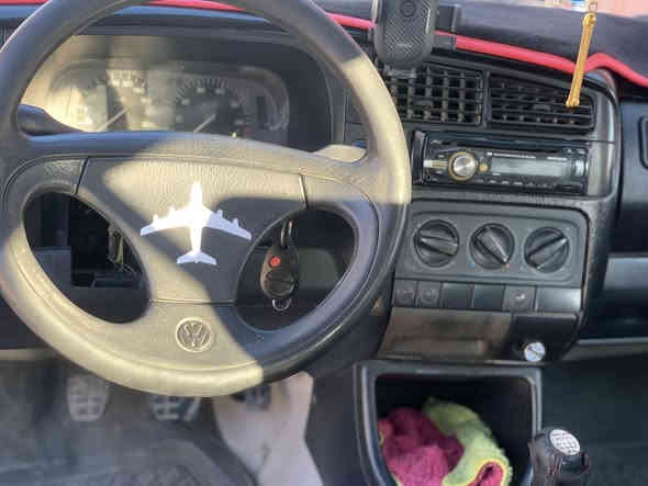 سلام عليكم كولف اللبيع 
مديل 1992
كير عادي
مكينه وكير خير من الله 
سعر 38 وبيهه مجال الطيبين
رقم تلفوني ***********
