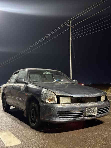 السلام عليكم 
براتون للبيع 

نضيفه مثل ماشوف عينك 

محرك 1600 

رقم فحص بغداد مستمسكات صاحبهه الشرعي موجوده ومدفوع كمركها وماعليهه غرامات 

جامات تحكم كهربائي 

السياره نضيفه وماناقصهه كلشي شغاله وكير ومحرك فول ماشاءالله 

والكشر نضيف ومابي اي خياس 

لايتات زنون 

كهربائيات شغاله 

السعر 11$. وبيها مجال 

العنوان صلاح الدين مكيشيفه 

رقم التلفون ***********
