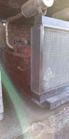 السلام عليكم مولدات عدد ٢ للبيع دايو ٨ واحد كلار ٢٥٠كيفي بلادي راديتر ١٤٠ وثاني ٢٠٠كيفي عادي بلادي راديتر ١٤٠ شرط لحمل جاهز ات سعر الواحد ٨٥ورقه العنوان صلاح الدين الشرقاط ***********   ***********
