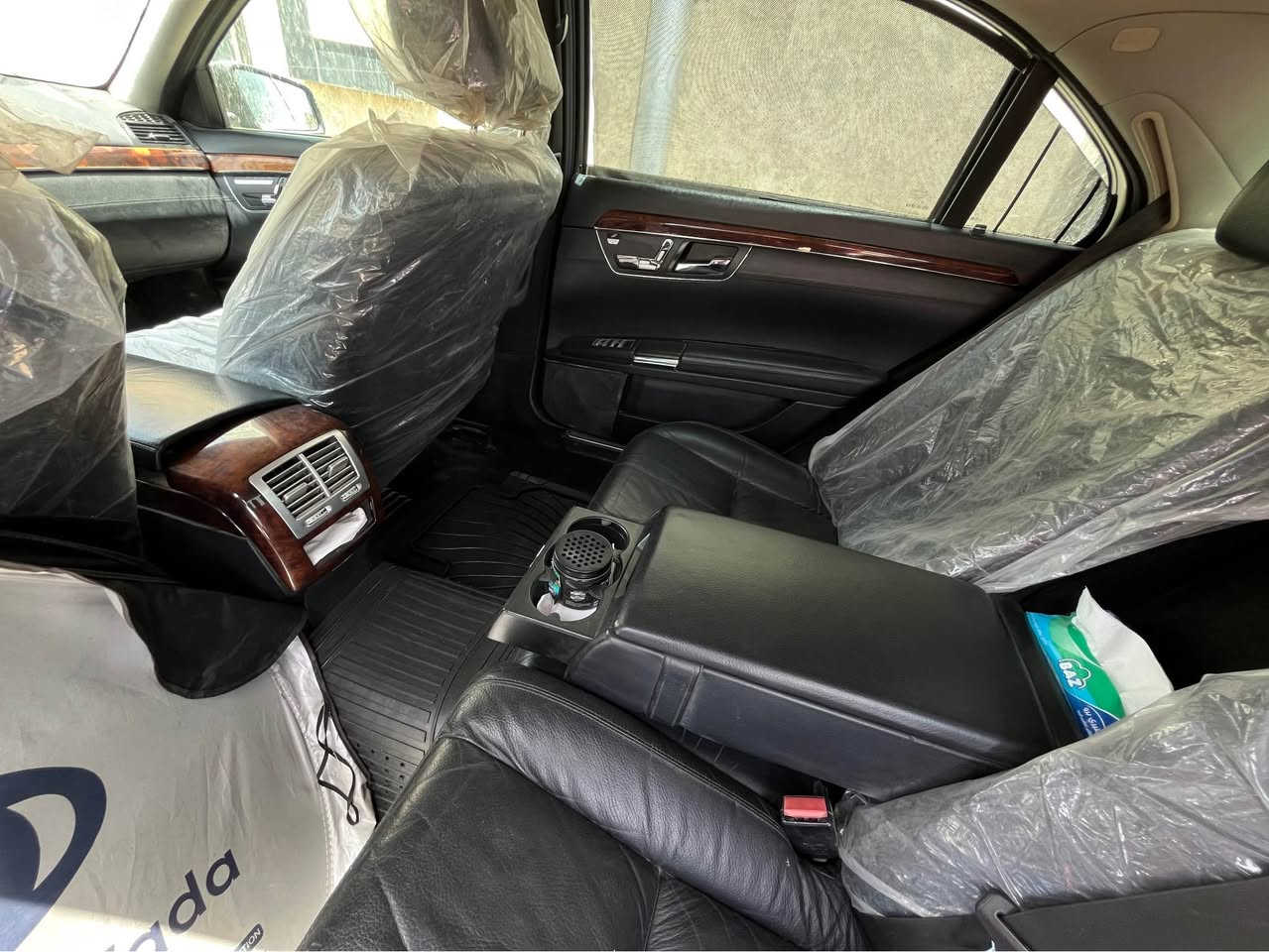 Mercedes S350 
160$…. 
-هزة 2026 معاملة كاملة فقط وصل رسوم دفع الكمرگ في مدرية مرور النجف 

2008  محدث 13 
گلين السيارة 
فقط الدعامية الخلفية  صبغ  

باب طويل أمامي شفط جنطه شفط 
-گير تعليگ 

أنظمة قيادة S.C.M سبورت ورياضي وعادي 
 وهزة جديدة 26 
 مواصفات فول 
خزن مايموري 
-محرك 6 سلندر 
-نظام جوبلس تصعد تنزل شغال
-سلايد روف فتحة 
-بصمة ابواب
-كراسي جلد جدا نظيف
-كراسي امامي خلفي كهرباء
-كراسي امامي خلفي تدفئة تبريد
-كراسي اماميات خزن ميموري
-تجاوي امامي خلفي كهرباء
-ستيرن كهرباء مع تحكمات ستيرن
-بردة خلفية مع بردة ابواب
-تبريد امامي خلفي منفصل 
-شاشة مع تلفزيون
-اشاير بالمرايات مع شفط 
-لايتات  داينمك
-حساسات امامي و خلفي
-انظمة قيادة
-داخل اسود مطعم بصاج ملگي 
-بصمات عدد 2 حلة, بابل


**إذا كنت صاحب هذا الإعلان وتريد حذفه لأي سبب، رجاءا أرسل رسالة إلى الدعم الفني**