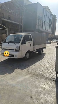 كيا بنكو 2025 ماشيه 17000  السياره وضع شركه  مكانها بغداد الغزاليه  07...
