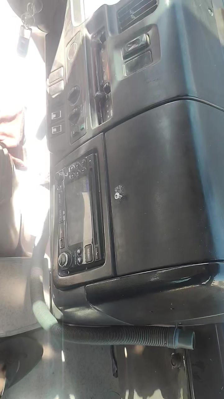 السلام عليكم
نيسان 2006
مكفوله مكينه كير اكسل تبريد
بغداد بسمي خط وبحث كله مصفر
180
***********
