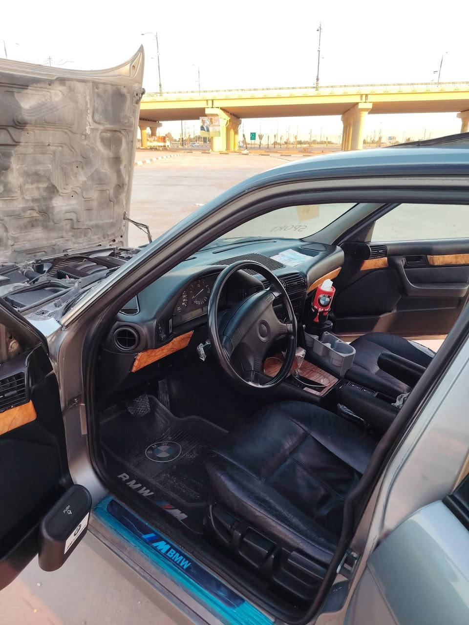 سلام عليكم بيم 525 اصل مكينه مسكر فانوس مكفوله كير شرط تبريد شرط حداديه شرط مصبوغه فقط جماليه مكفوله من ضربه ومن البارد تخم تاير سياره فتحه مريات شفط رقم دهوك سنويه 30 وكاله بسمي تحويل مباشر سياره جاهزه مانقصه شي ابد جديده وحله من صوره ترايك اربيل شرط سعر 68 وبيه مجال قليل العنوان بصره زبير ***********وتساب وتصال متواجد
