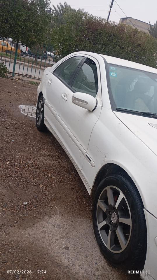 السلام عليكم سياره لبيع مار سدس موديل 2005مكينه 4سلندر جديده صار سبوع شادهه حداديه جديده تخم تاير كير اوتماتيك سياره خير من الله نضيفه كهربائية كامله  سياره بسمي تحويل مباشر رقم بغداد تواصل على رقم ***********
