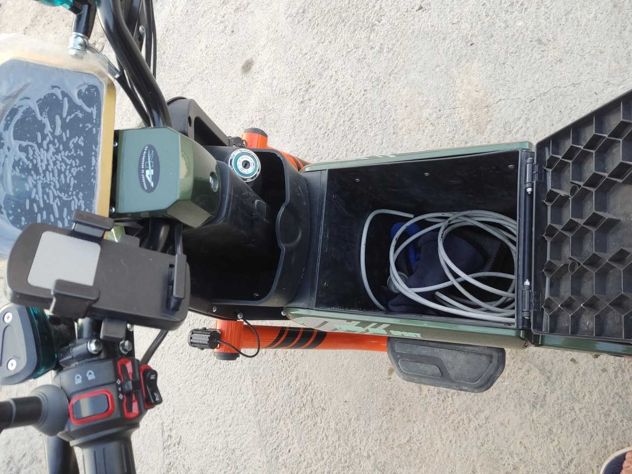 السلام عليكم ماطور للبيع R 9 جديد مستخدم أقل شهر دبل سويج دبل بصمه للاستفسار ***********
