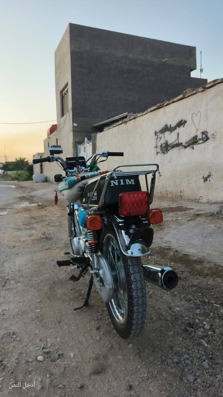 السلام عليكم دراجه للبيع ناعمه 26 العنوان المحاويل ناحيه الامام ***********
