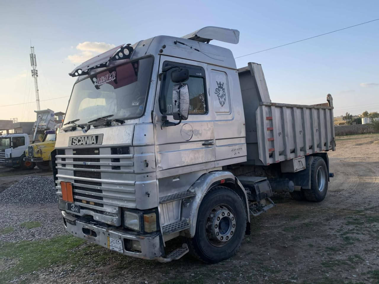 السلام عليكم للبيع كلاب سكانيا ١١٣ تك أجوابه رقم انبار فحص للأستفسار الاتصال ***********
