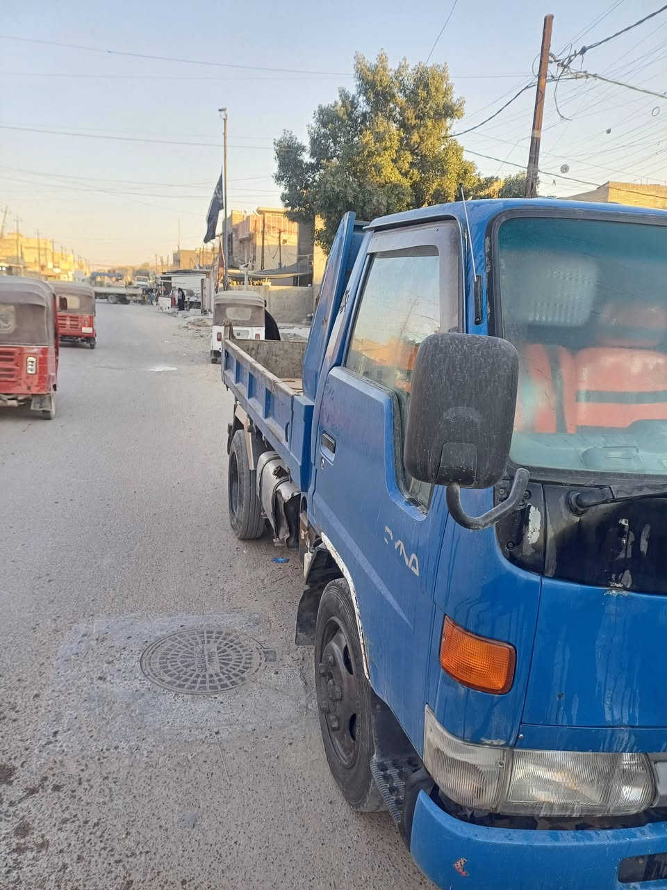 سياره كنتر للبيع سياره معلايه  فحل مكان بغداد ماكينه بها تبخير بيها طخه الموديل 1998 ***********
