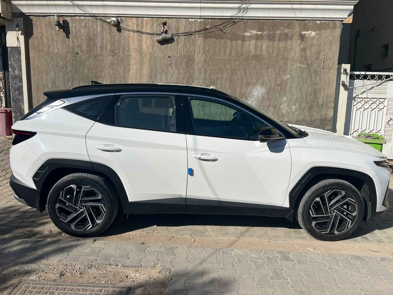 توكسان 25 تو كلر للبيع
جاملغ مبدل بلادي صوب الايسر
بنيد مبدل بلادي مصبوغ
ضربه فوگانيه شرط الشواصي مكفوله والسونار واضح كدامكم
السعر 215 وبيها مجال بسيط 
رقم / ***********
مكان نجف نمره السياره بغداد فول مواصفات
